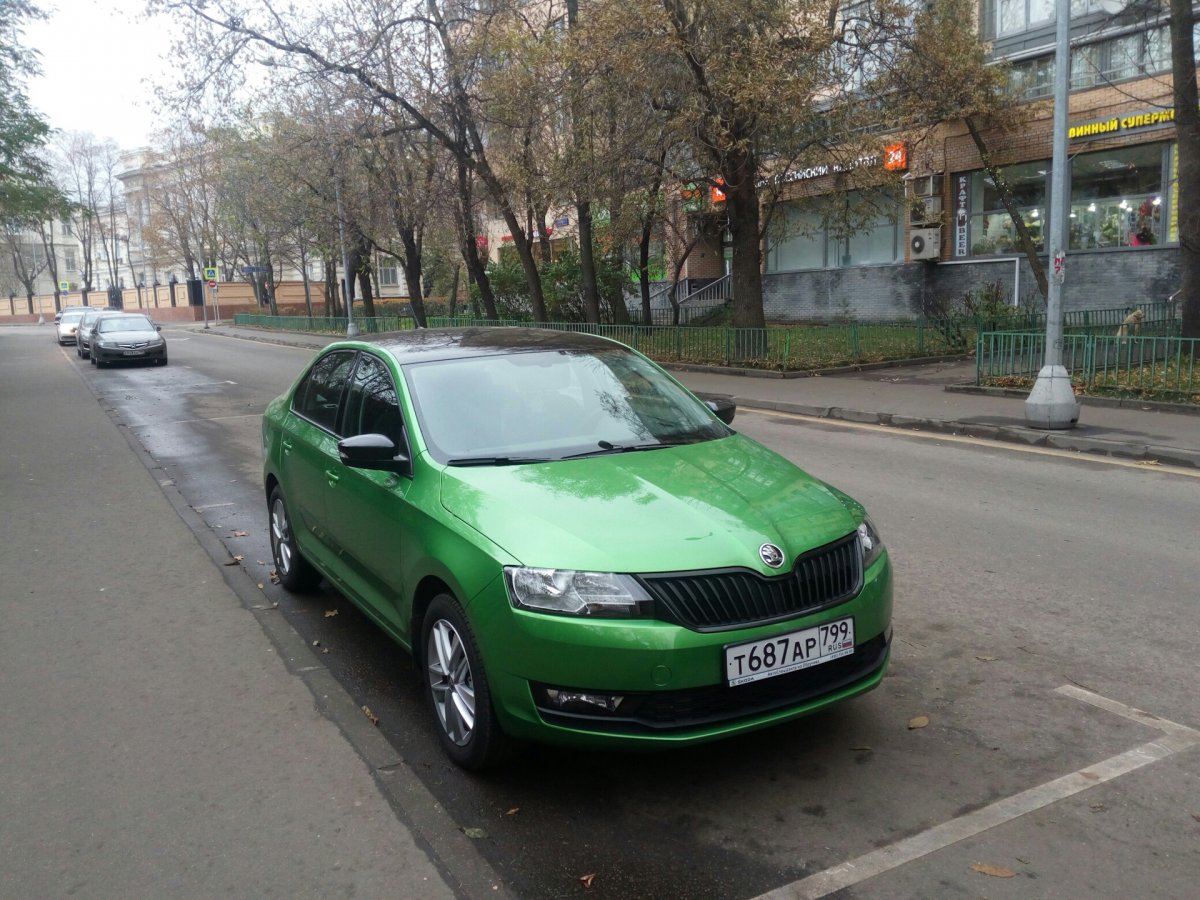 Škoda Rapid 2020 зеленая