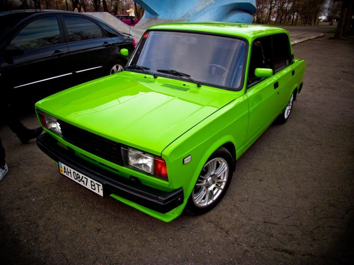 ВАЗ 2107 зеленая