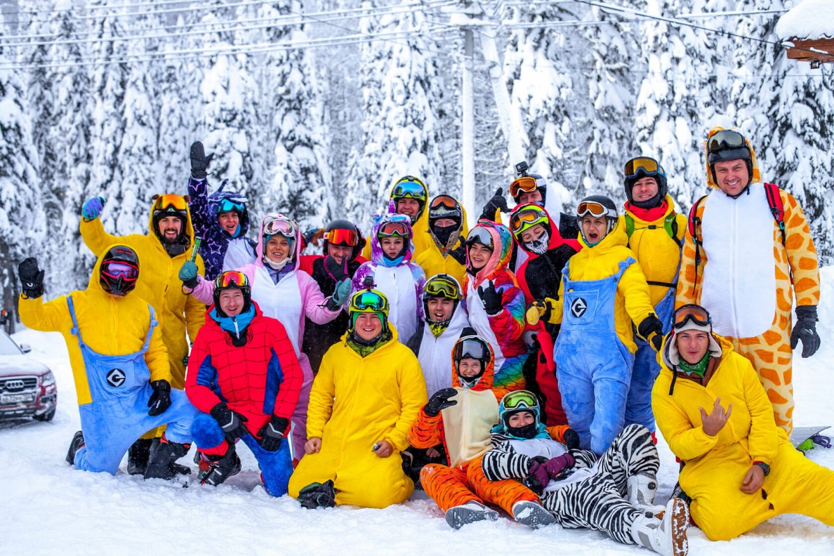 Лыжники сноубордисты Шерегеш