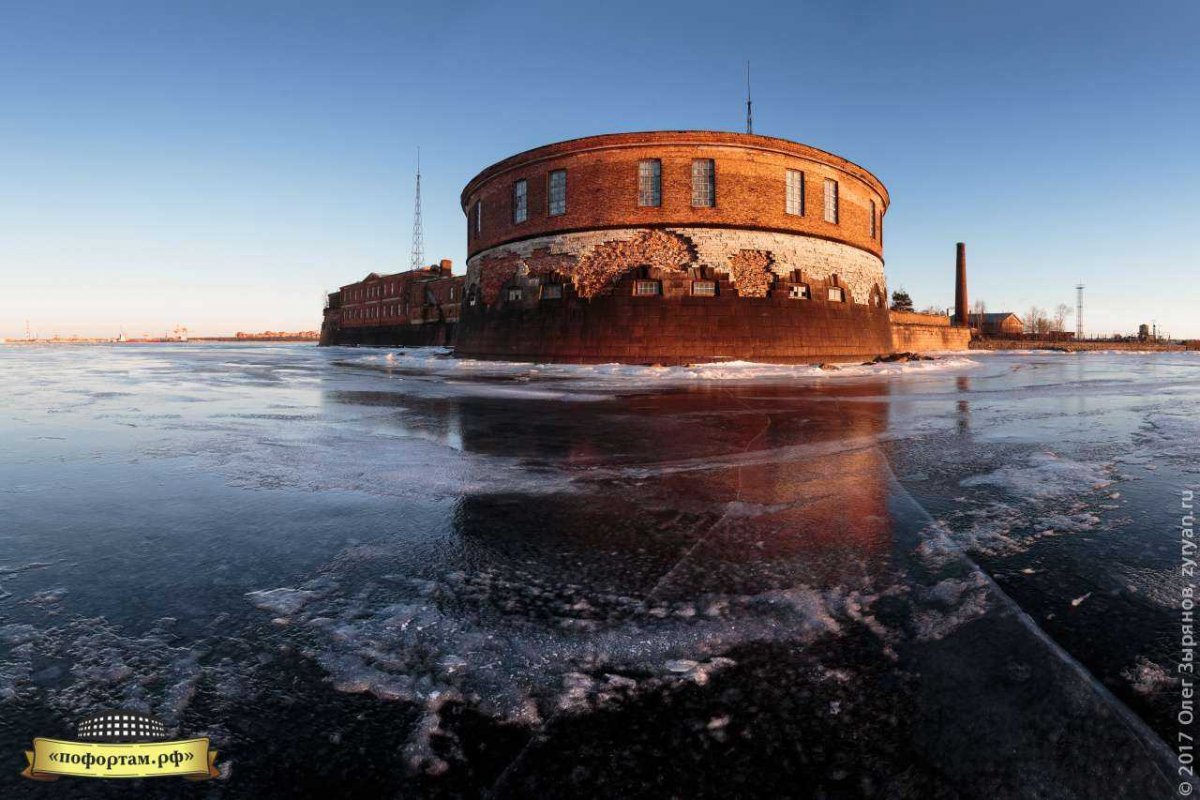 Форт Кронштадта на финском заливе