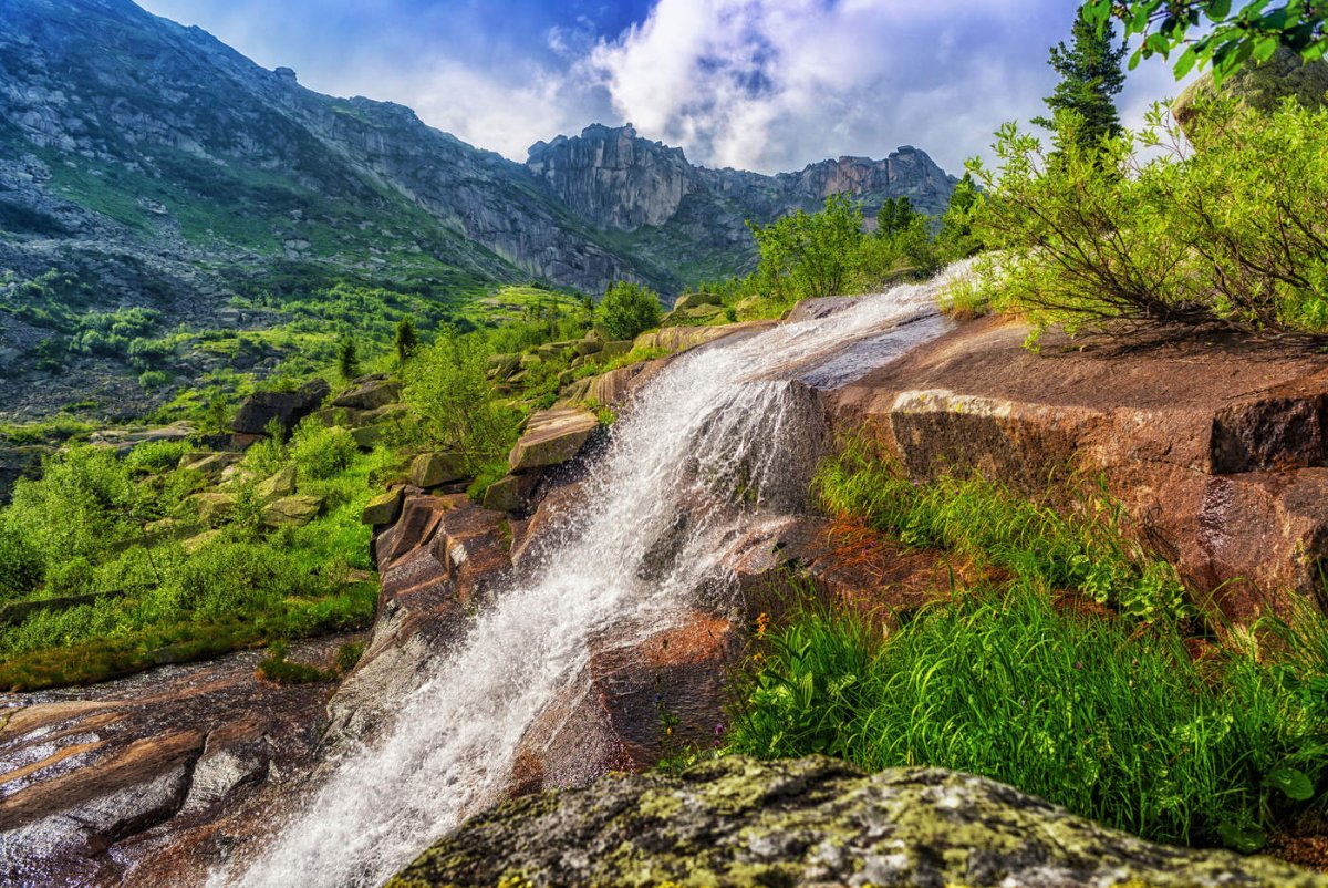 Малый Тургенский водопад
