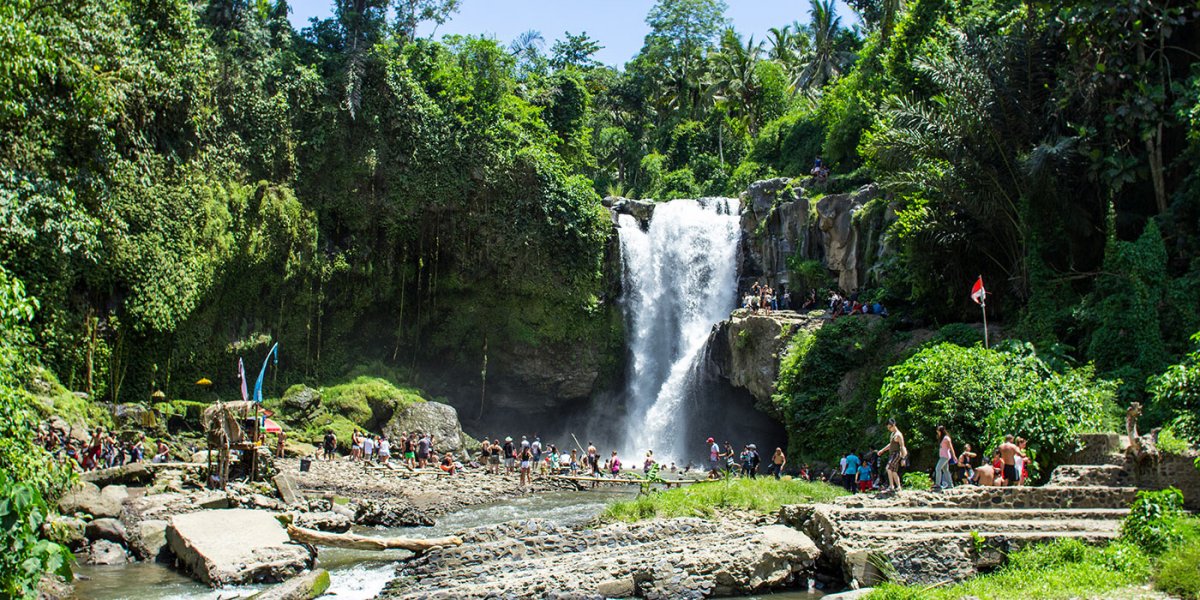 Остров Бали водопад Мундук