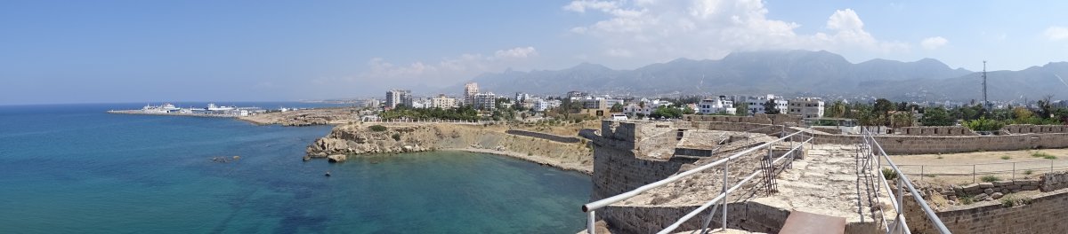Крепость порт на Кипре