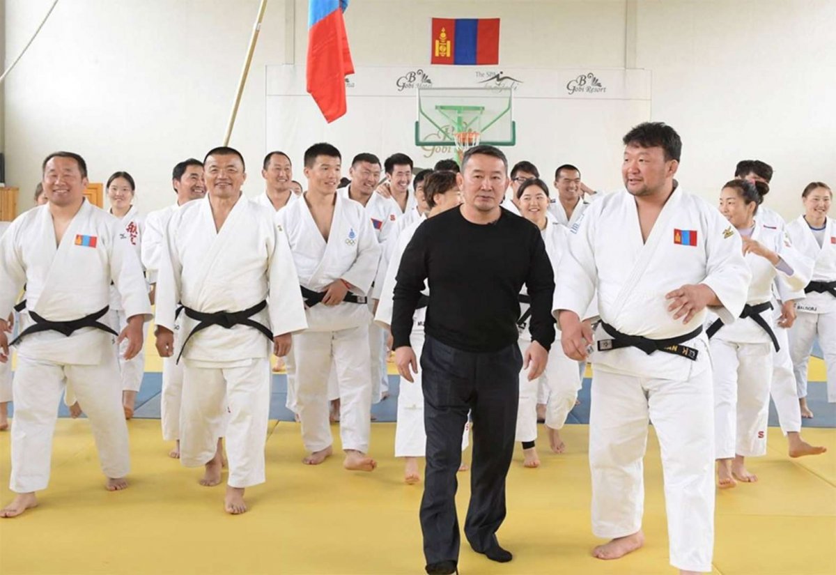 Президент Монголии борец