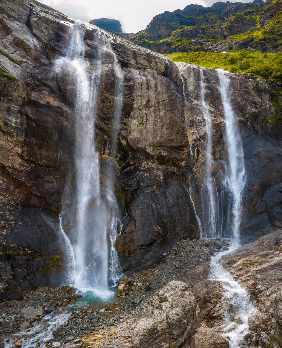 Ажекский водопад зимой