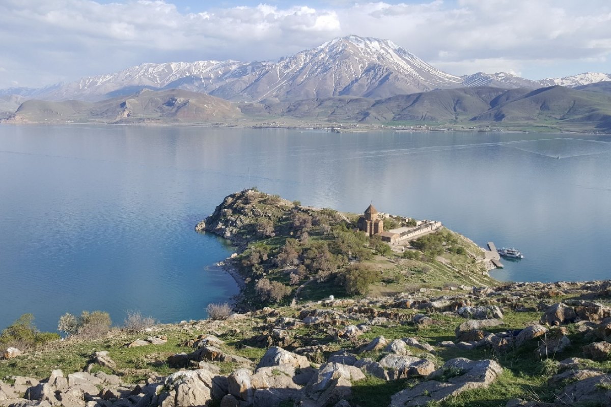 Озеро Ван Ахтамар