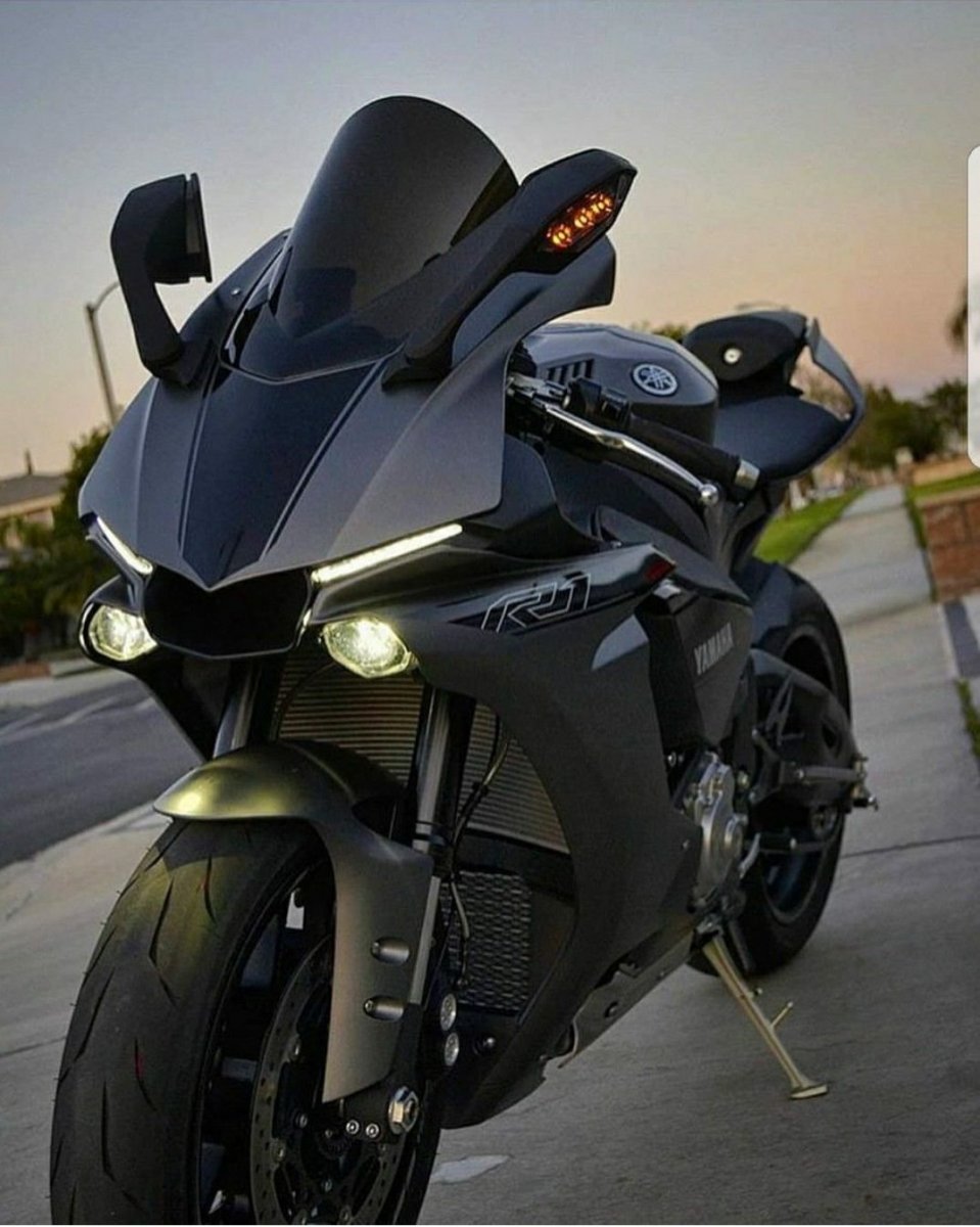 Электромотоцикл Yamaha r3