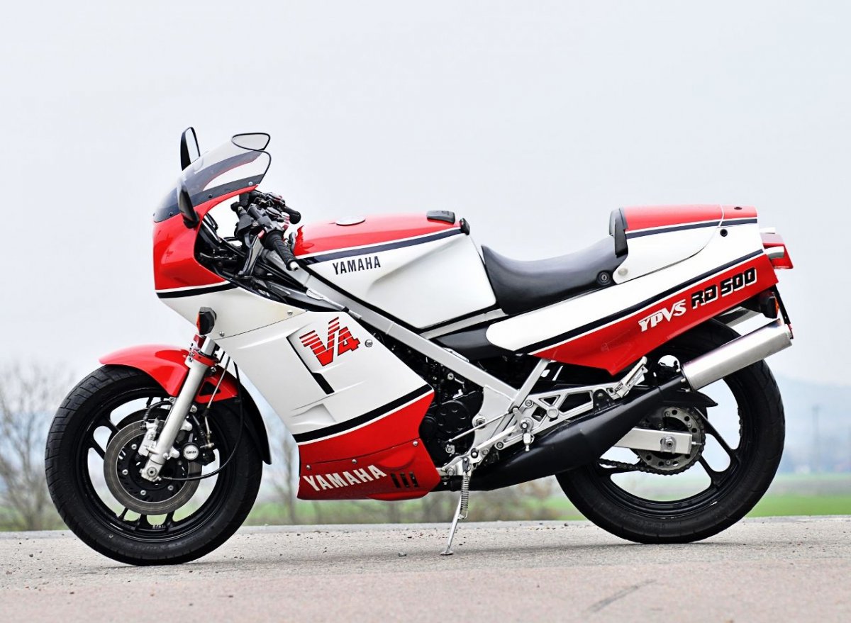 Yamaha rz500