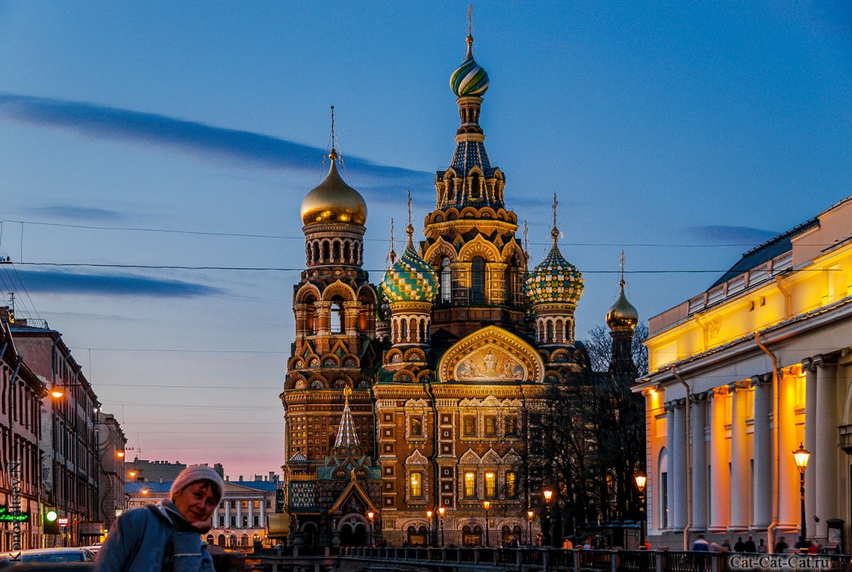 Исаакиевский собор и храм Спаса на крови в Санкт-Петербурге