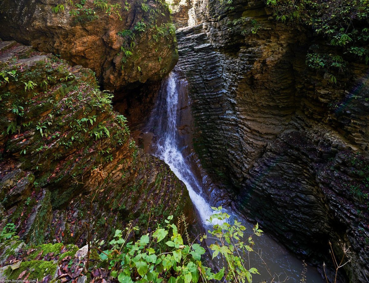 Водопад Курджипс Лаго Наки
