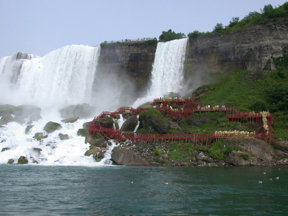 Водопад фата Ниагара