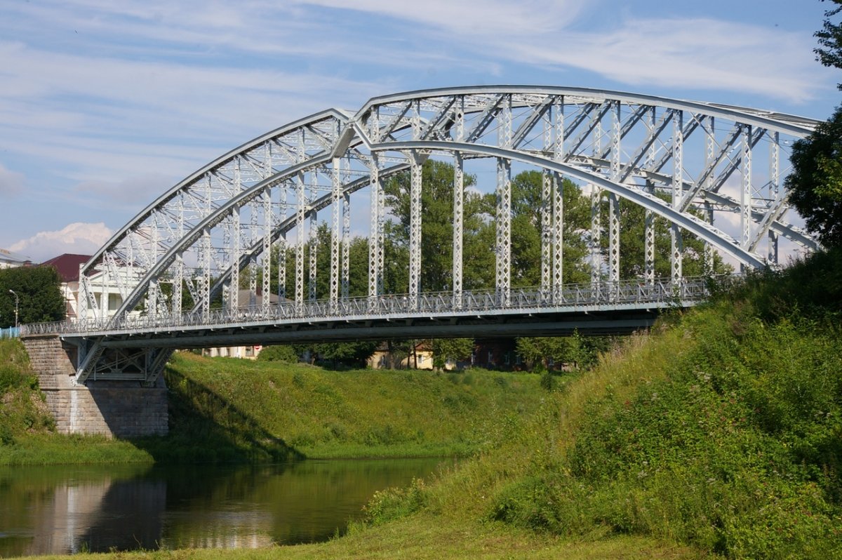 Пешеходный мост Боровичи