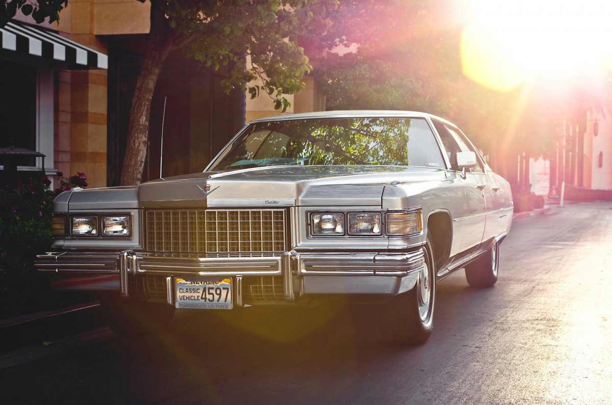 Cadillac Coupe 1977