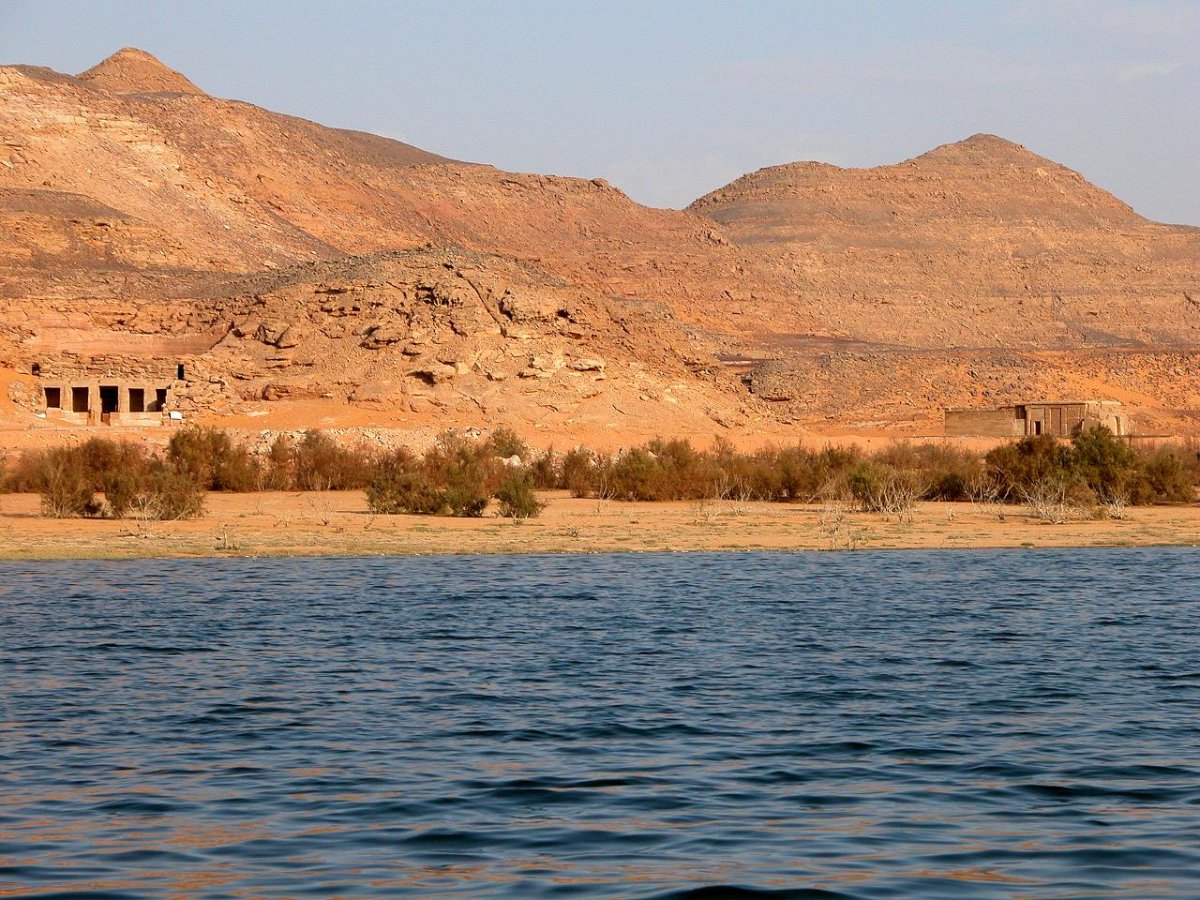 Озеро в Египте 4