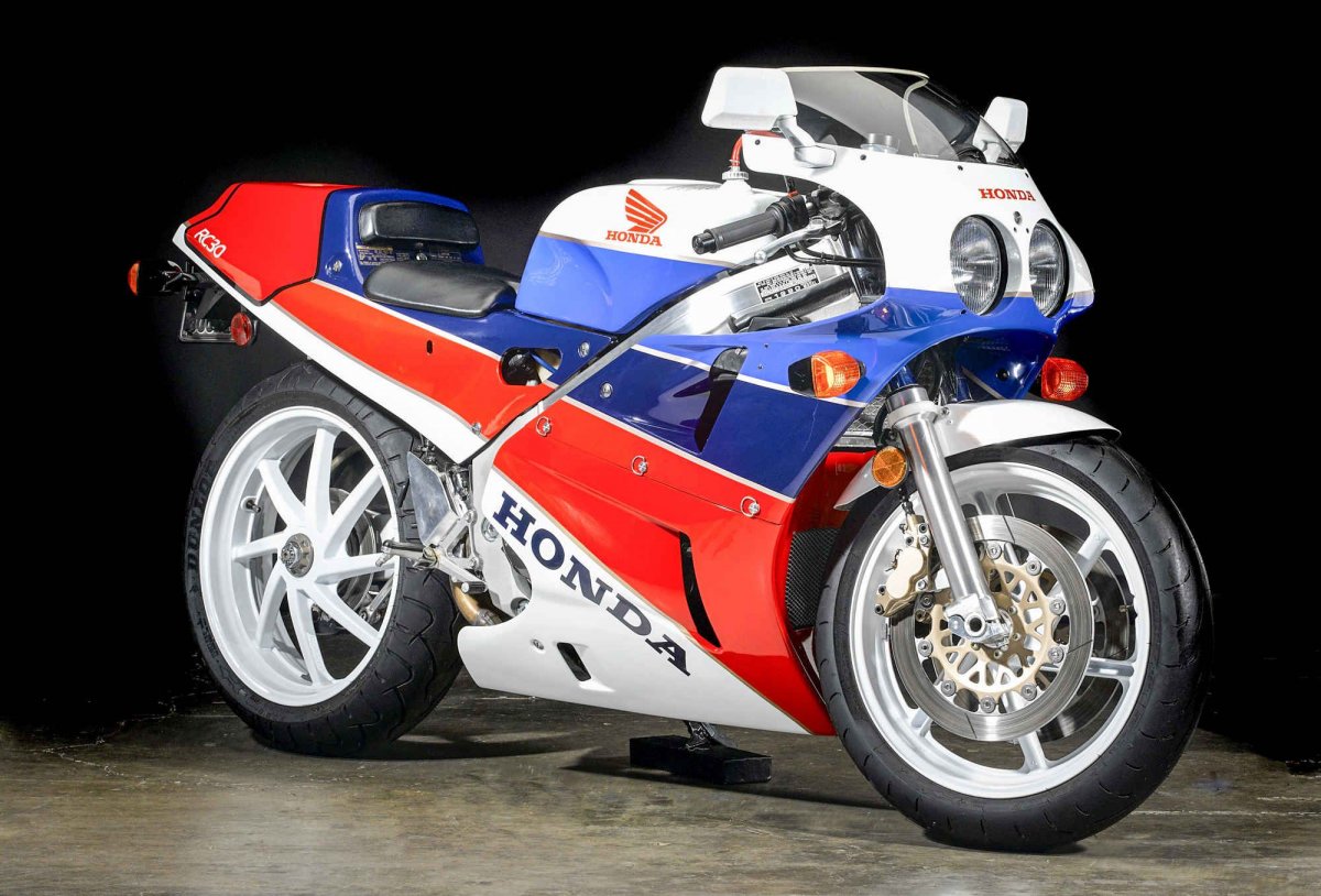 Мотоцикл Honda RC 30