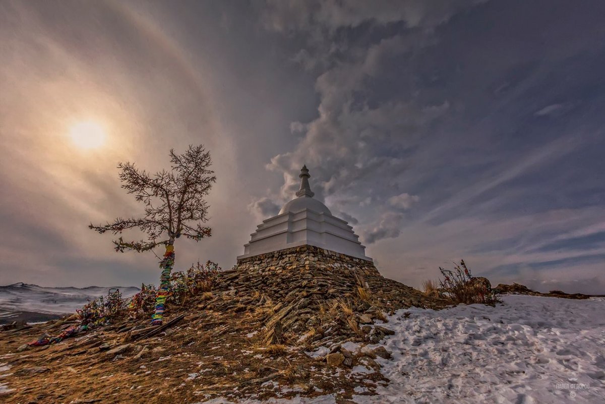 Буддийская ступа ,Байкал остров огонь