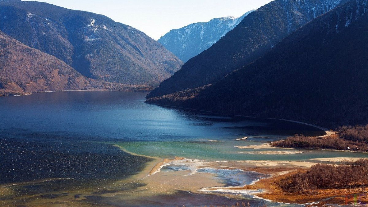 Алахинское озеро Алтай