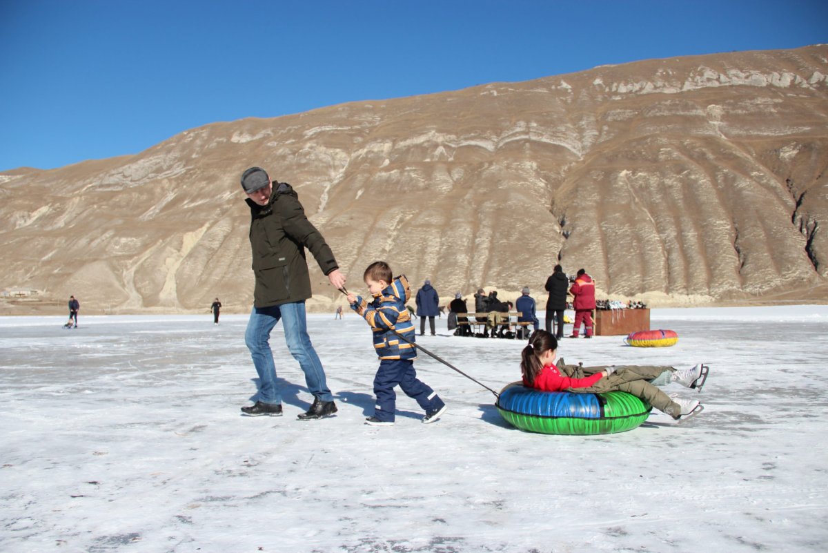 Озеро Мочох в Дагестане зимой