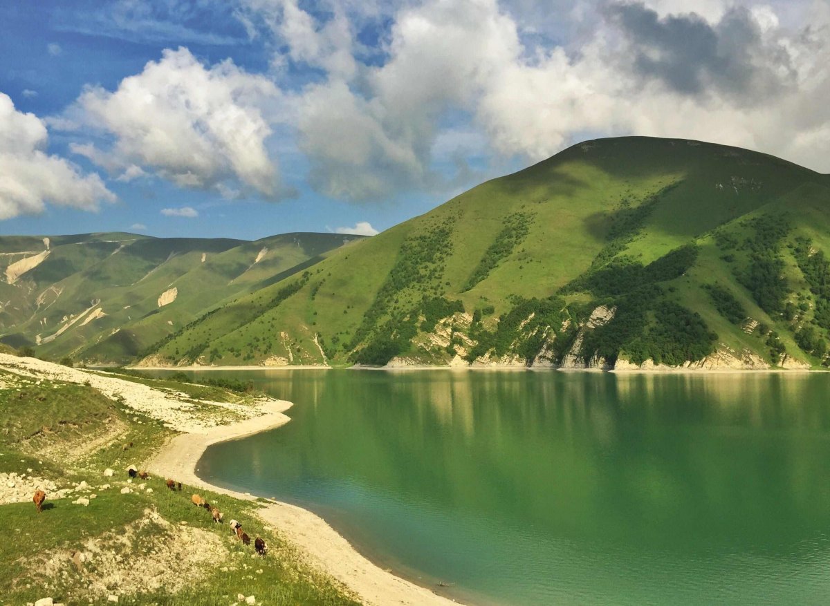 Высокогорное озеро Казеной-ам