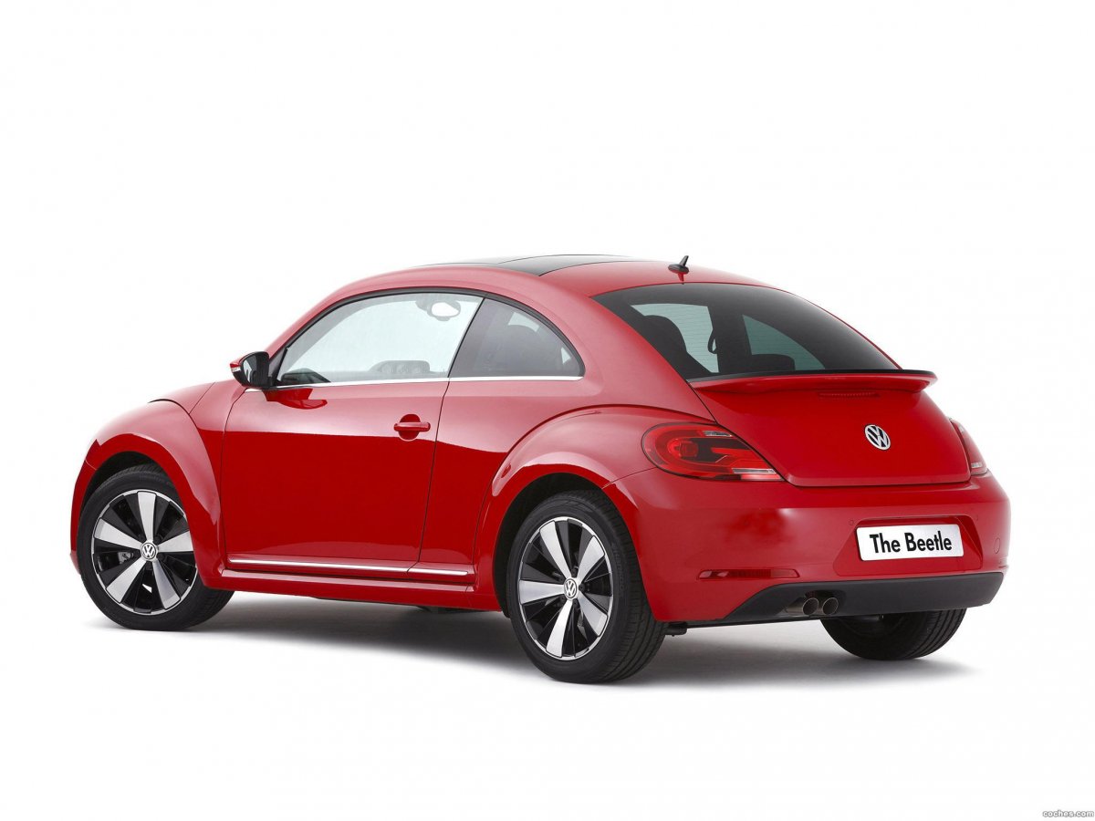 Volkswagen Beetle 2016 красный