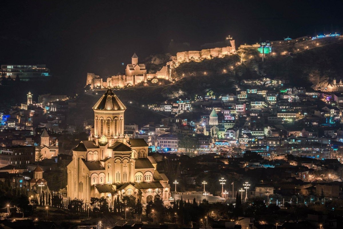 Грузия ночной Тбилиси