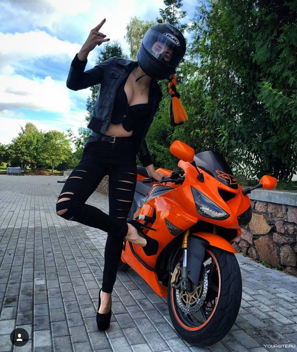 Таня мотоциклистка