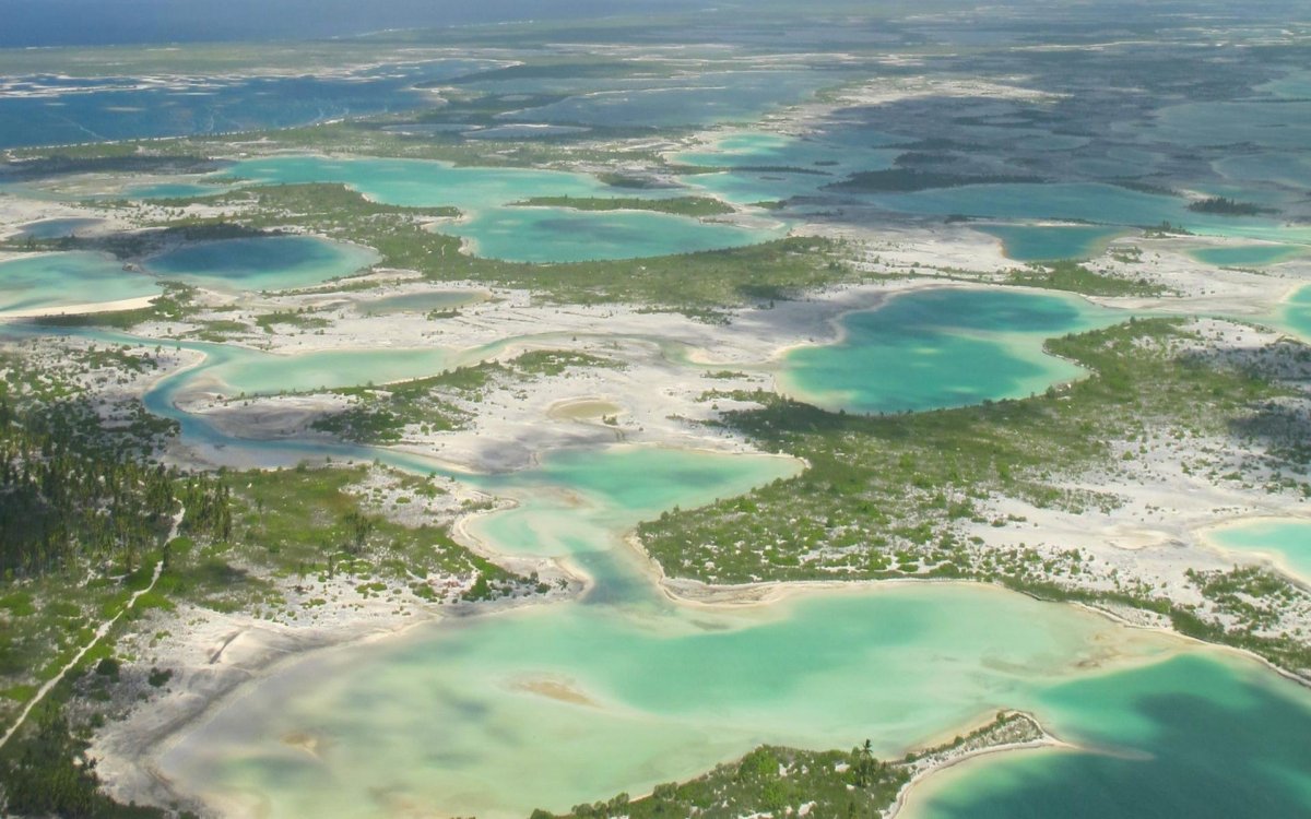 Космический снимок Кирибати
