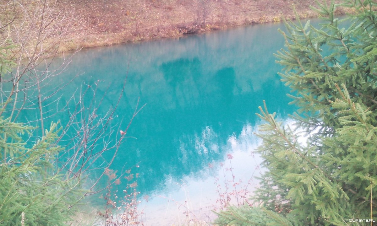 Новый Афон голубое озеро