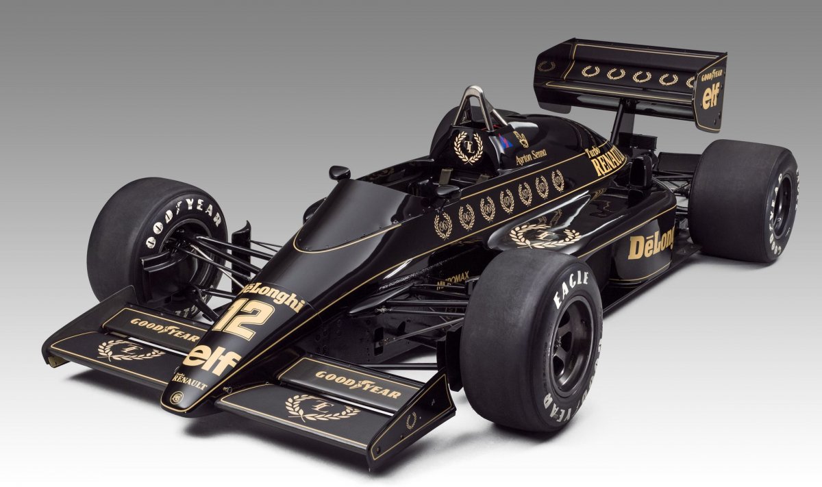 F1 car 1986 Lotus