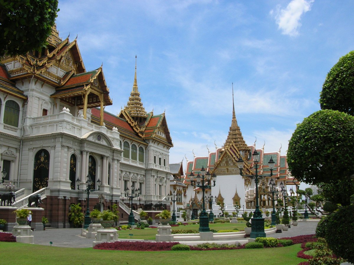 Тайланд Паттайя отель с обезьяной