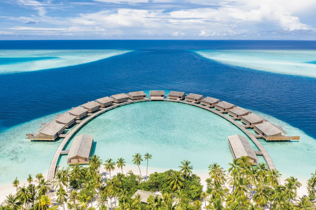 Отель Equator Village Maldives отзывы