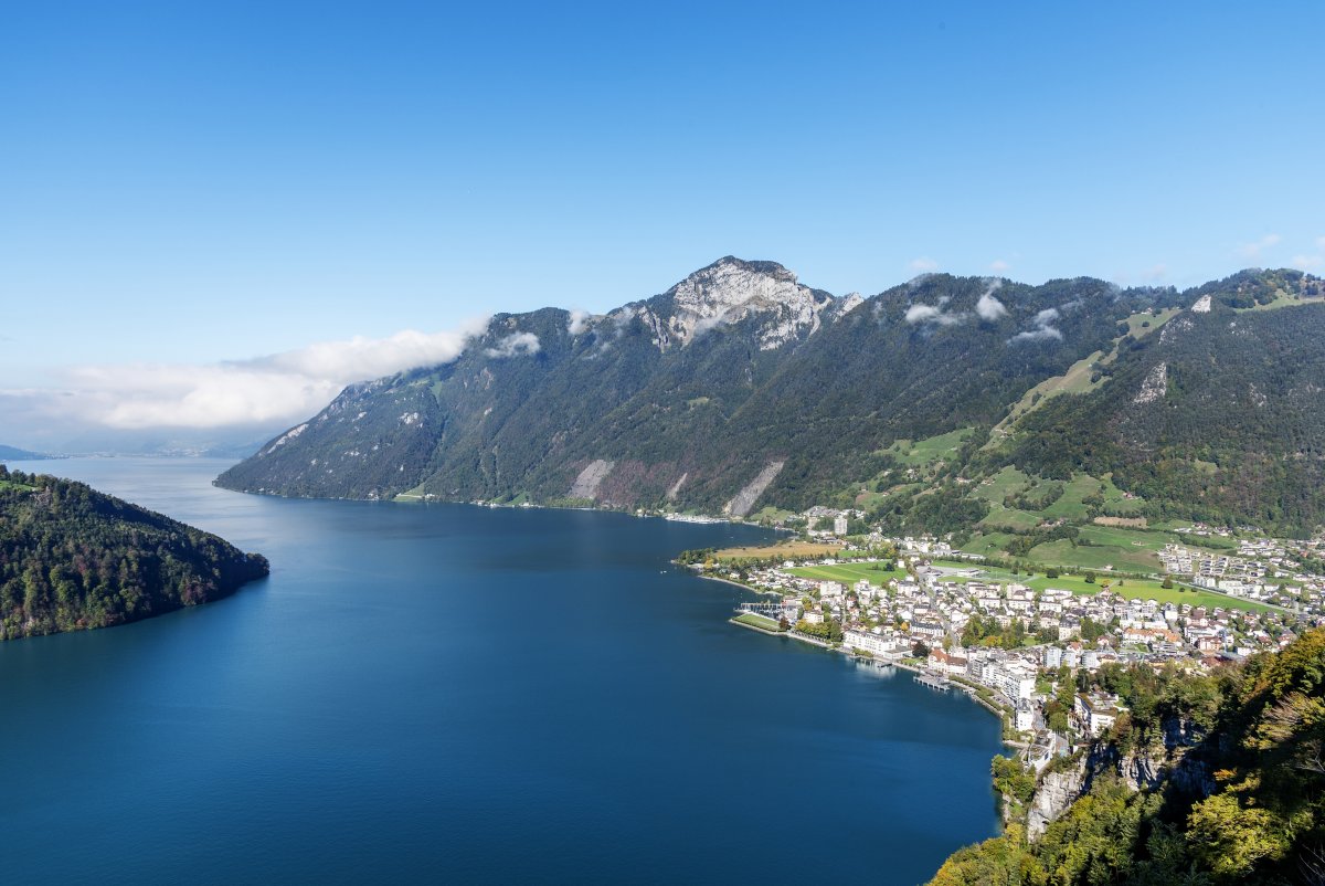 Озеро четырех кантонов в Швейцарии