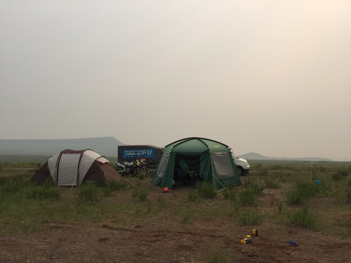 Озеро Кандрыкуль палаточный лагерь