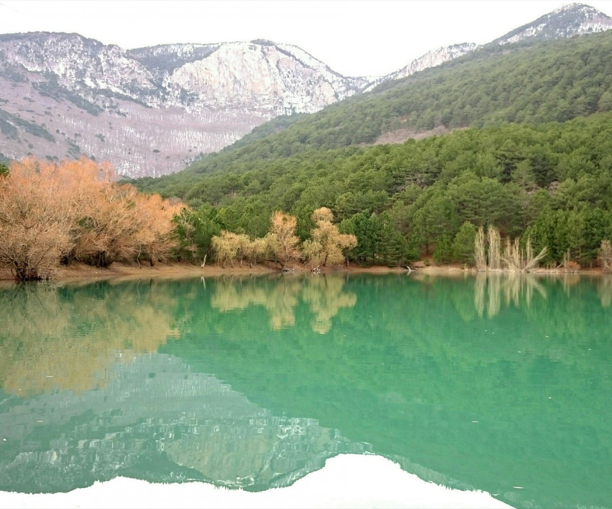 Бирюзовое озеро Крым Запрудное
