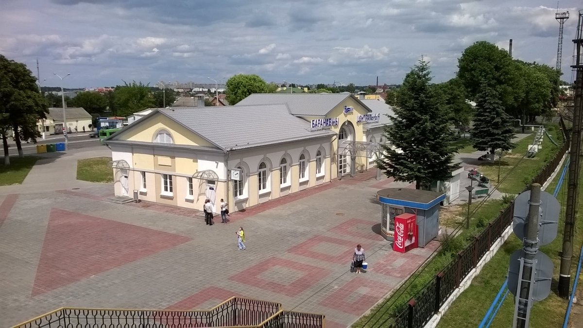 Паровоз-памятник в Барановичах