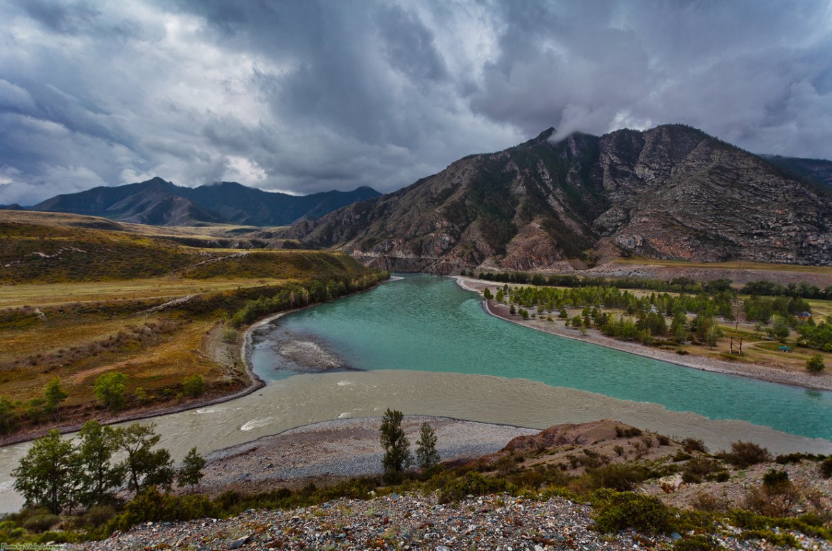 Чемальская ГЭС горный Алтай слияние рек