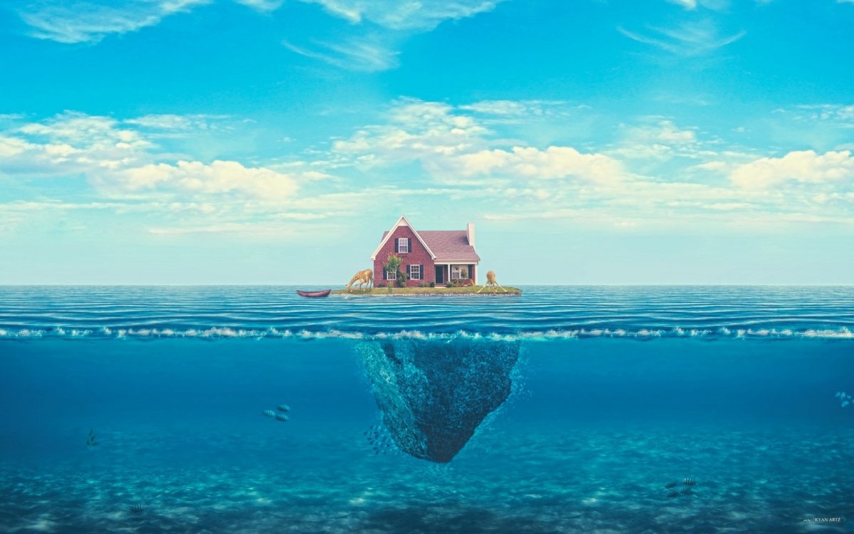 Дом на фоне моря