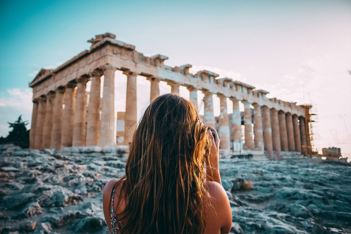 Греция Афины Парфенон туристы