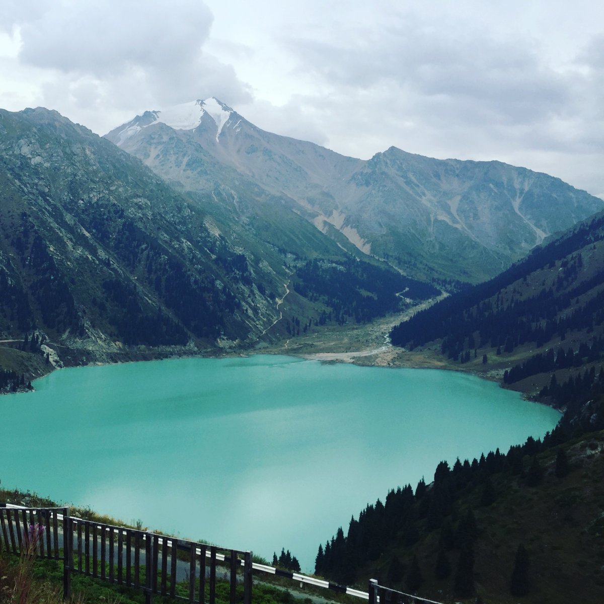 Казахстан Алматы озеро