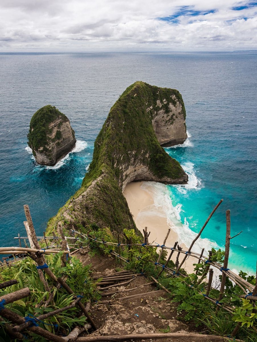 1000 Island Bali