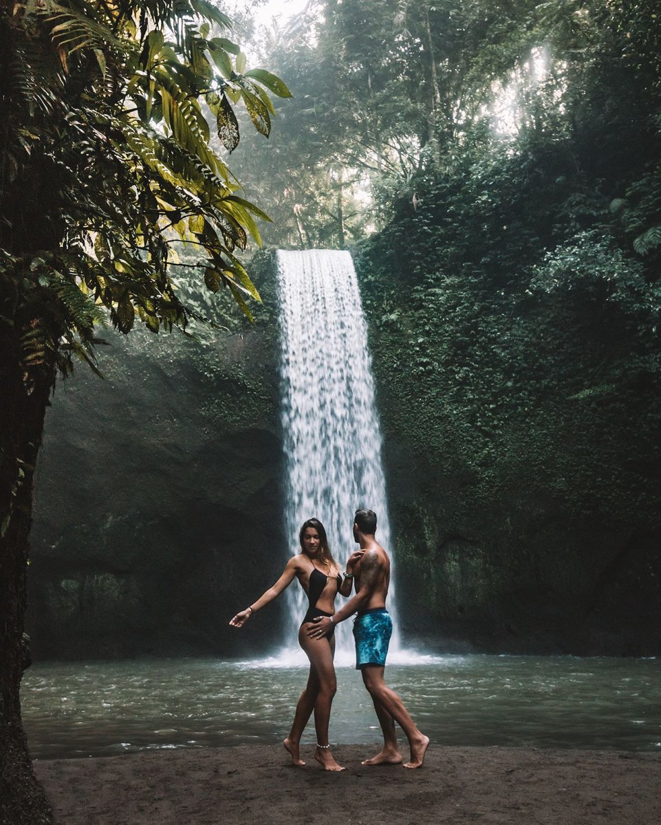 Бали водопад пара