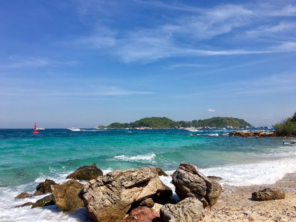 Остров ко Лан пляж самае отели