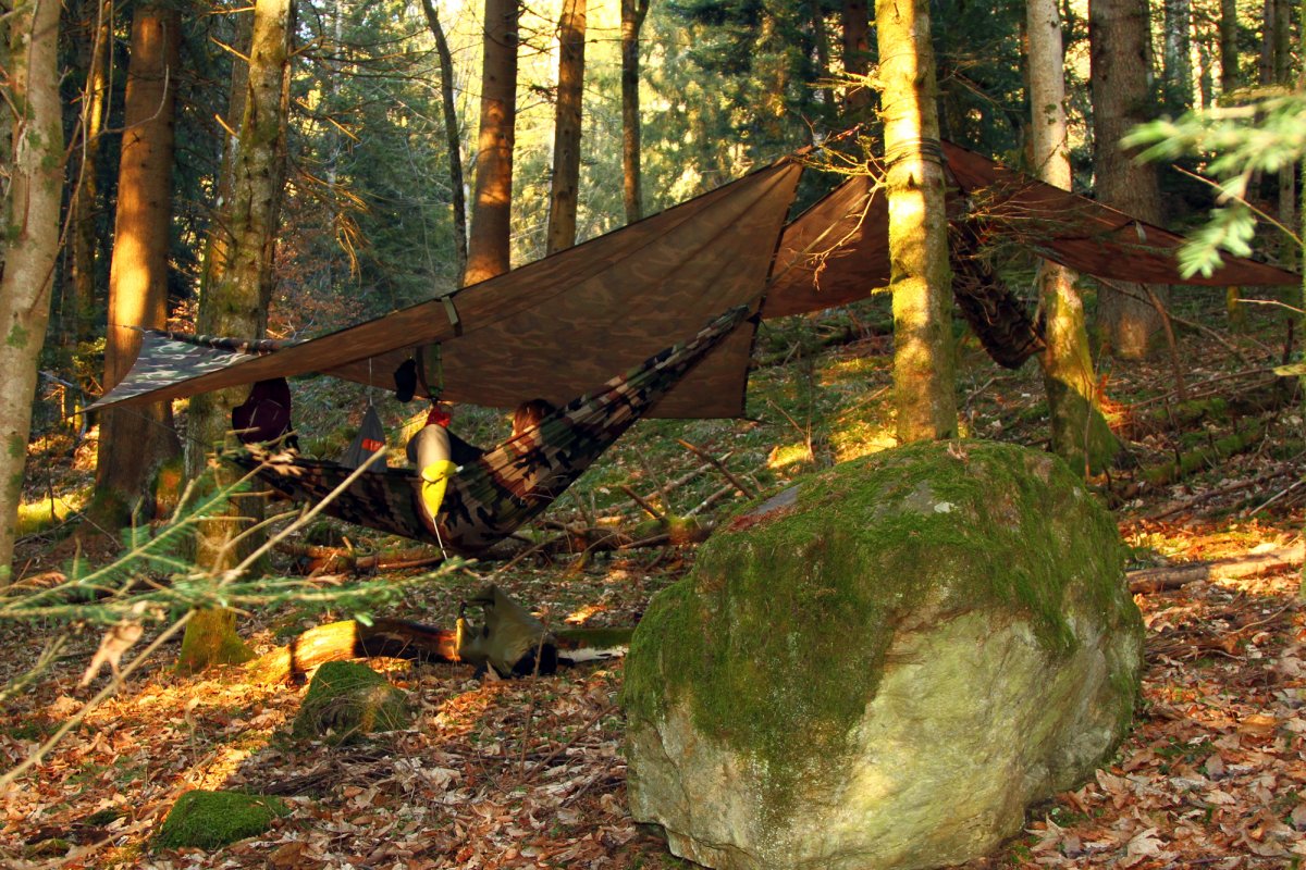 Бушкрафт лес палатка по американски