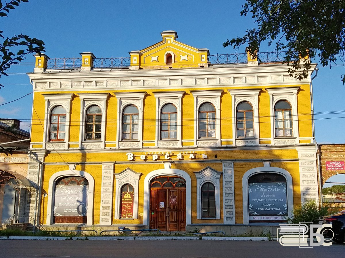 Здание бывшей земской аптеки, ул. Кирова, 76