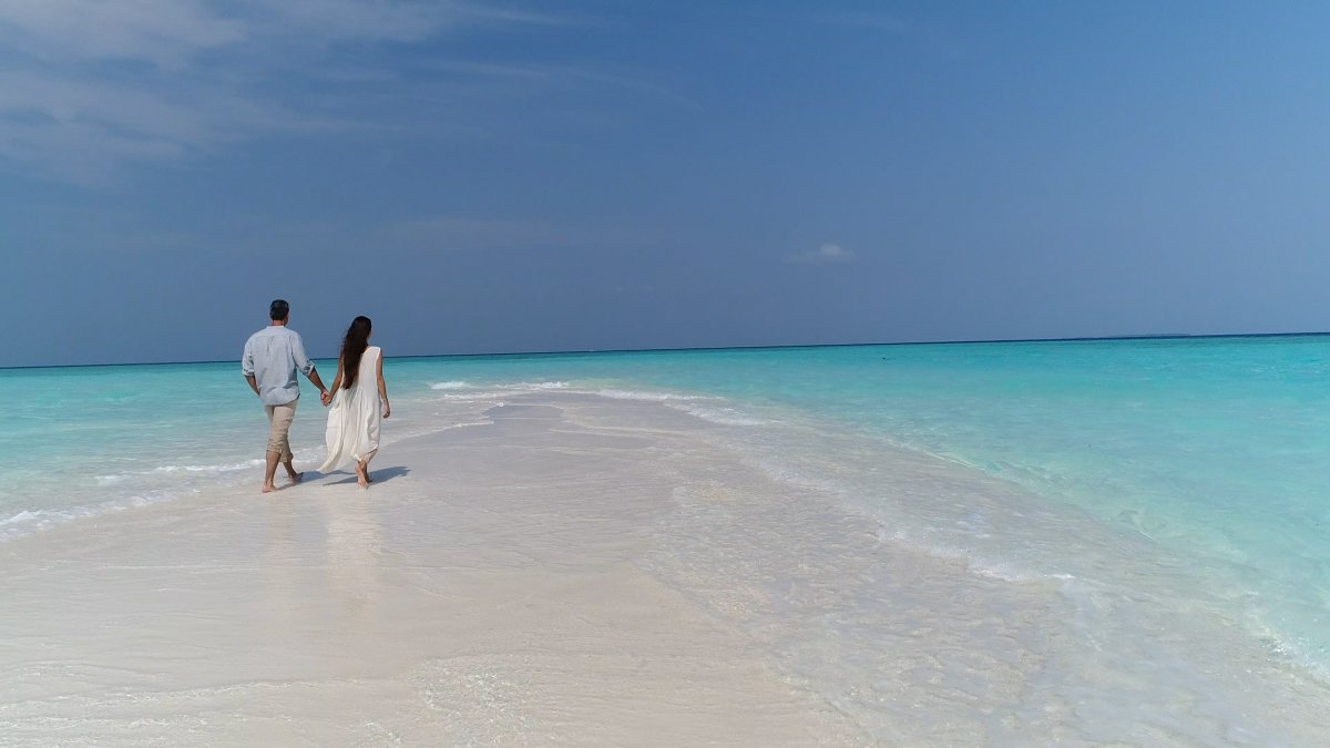Мальдивы пляж люди