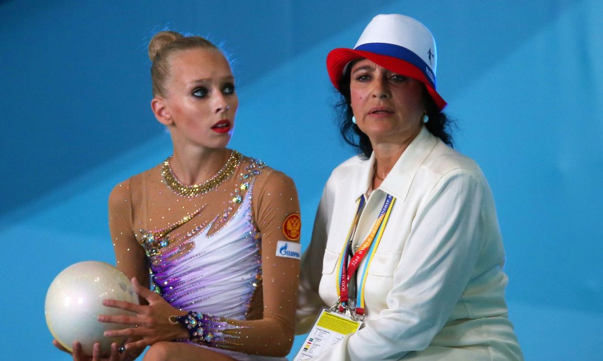 Ирина Винер-Усманова с гимнастками