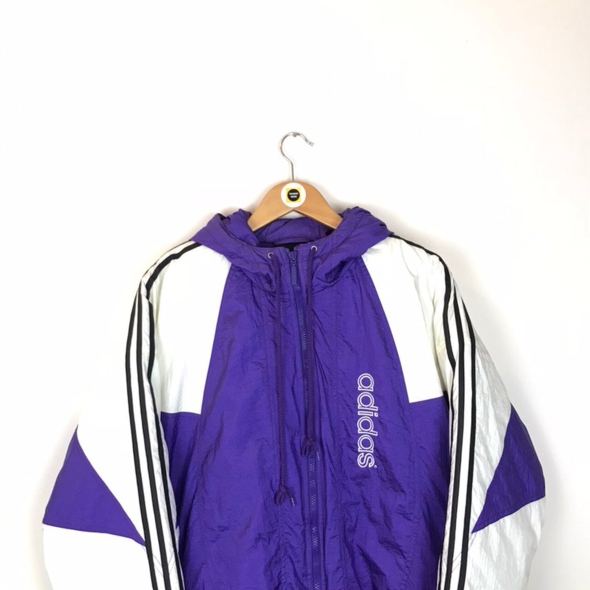 Adidas 80s outfit