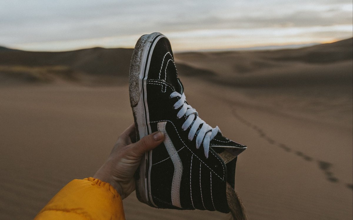 Обувь в пустыне