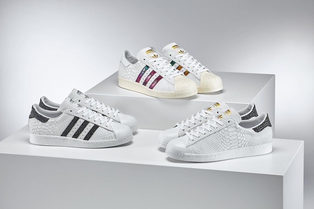 Adidas Superstar белые на ноге