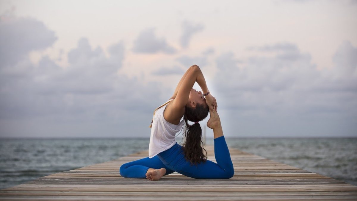 Физкультурное занятие с элементами йоги чем мы дышим